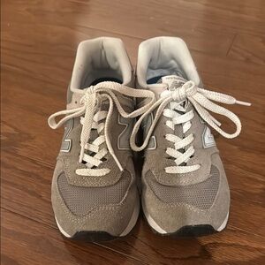 New Balance Sneakers 574 women’s 7.5 B